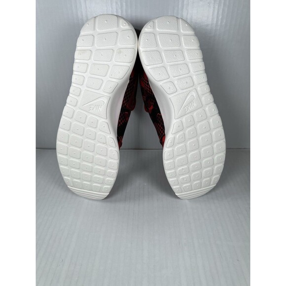 Size 10 Men’s Nike Roshe One Red Black Print Shoe Sneaker 655206-606 NEW - Picture 7 of 8
